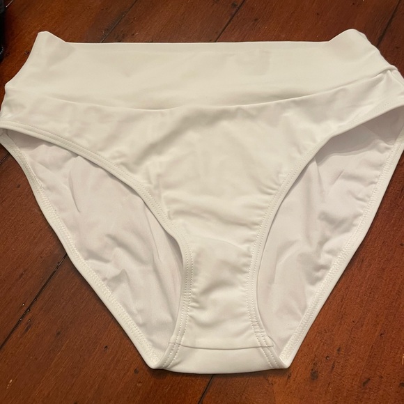 Hapari bikini bottom, new without tags - Picture 1 of 4